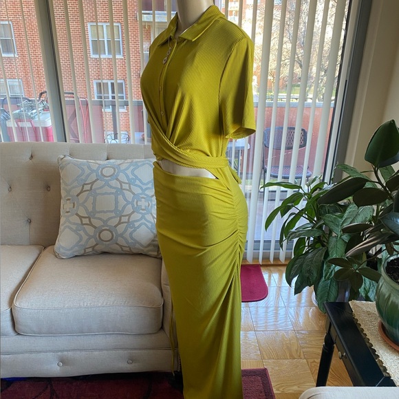Elegant Lime Green Midi Cider Dress Size XL. - Picture 6 of 15